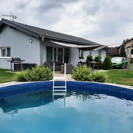 Apartman Ela Skalna Exterior photo